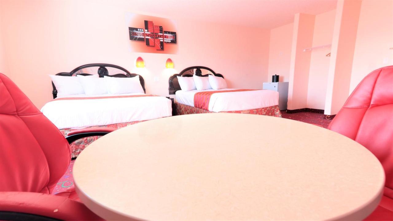 Crystal Star Inn Edmonton Airport With Free Shuttle To And From Airport เลอดูค ภายนอก รูปภาพ